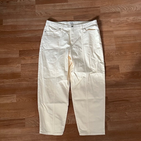 A New Day Cream-Off White Jeans with Front Seam - Picture 2 of 6